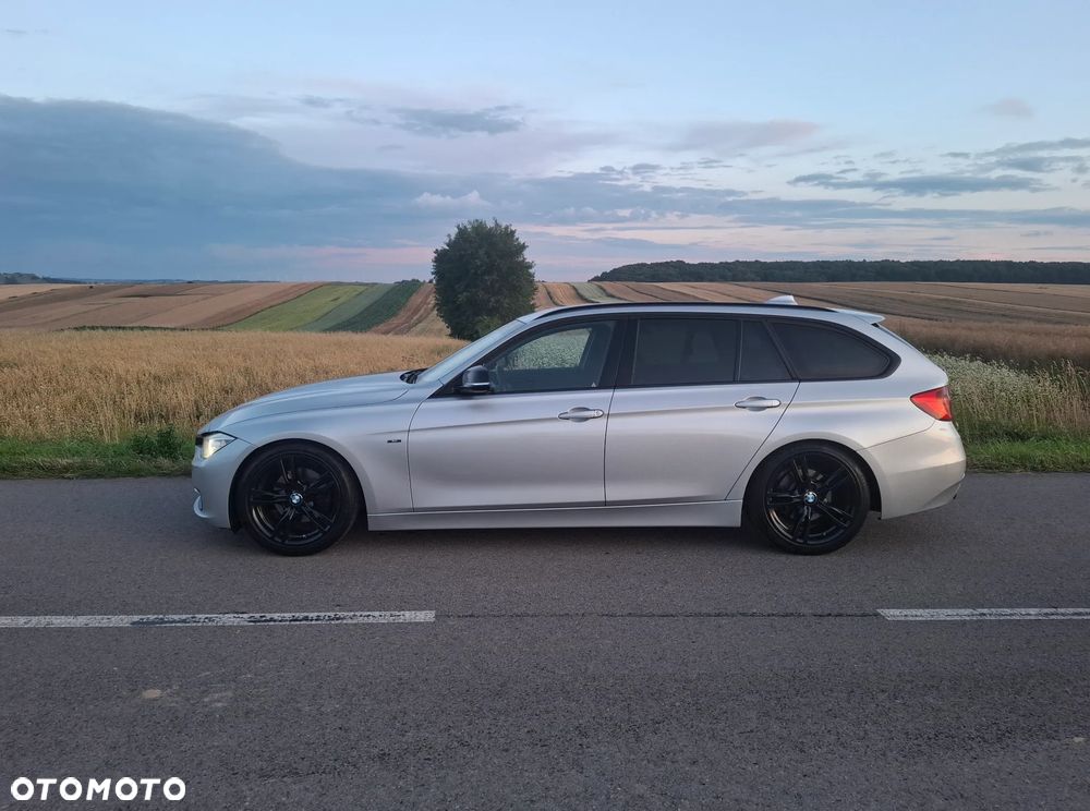 BMW Seria 3 320d Sport Line - 7