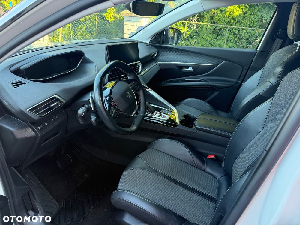 Peugeot 3008 1.6 PureTech Hybrid PHEV Allure Pack S&S EAT8 - 7