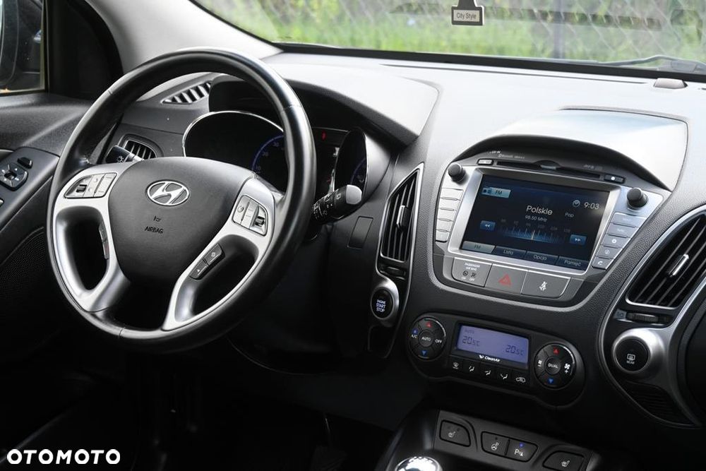 Hyundai ix35 1.6 2WD Fifa World Cup Edition - 37