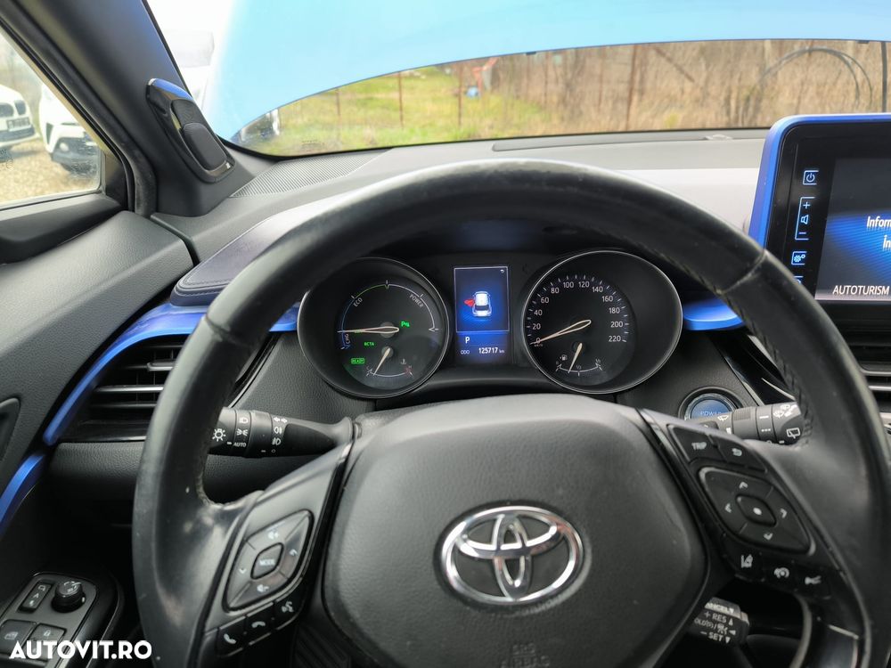 Toyota C-HR - 15
