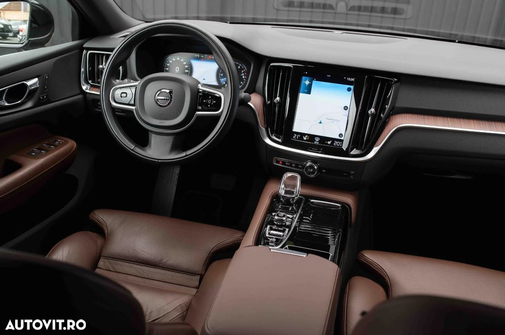 Volvo S60 T8 Recharge AWD Geartronic Inscription - 8