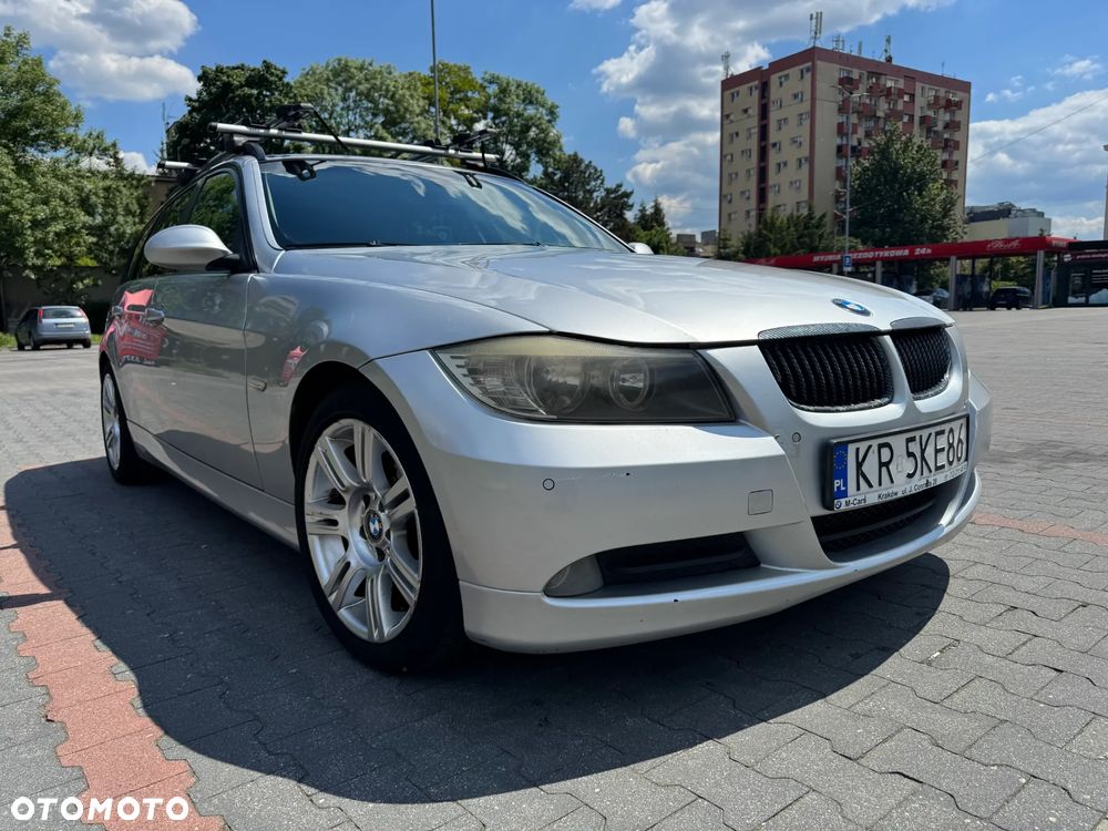 BMW Seria 3 320d DPF Touring - 1