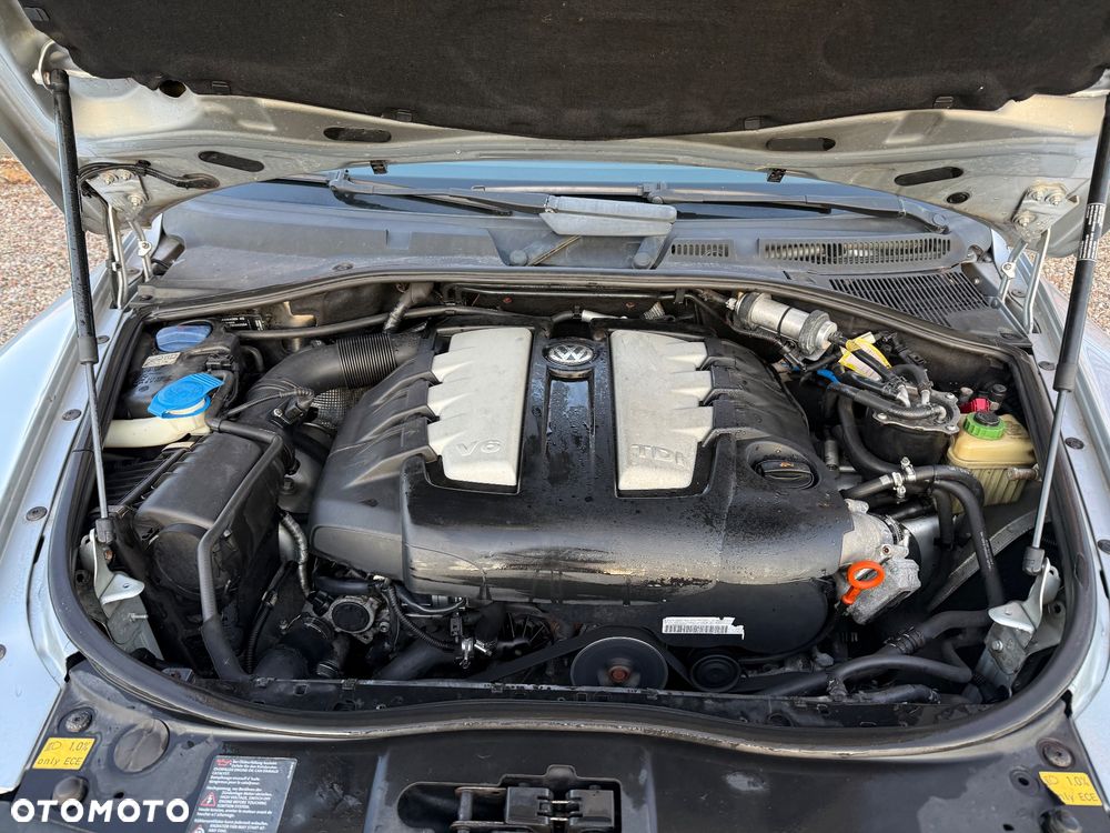 Volkswagen Touareg 3.0 V6 TDI DPF Automatik Individual - 25