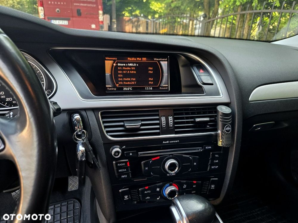 Audi A4 Allroad 2.0 TDI Quattro S tronic - 15