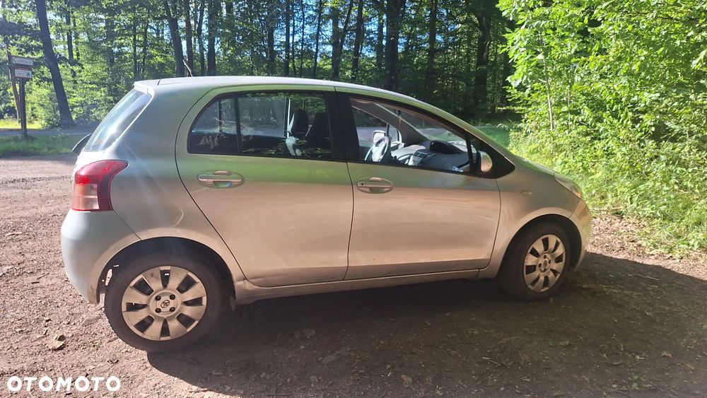 Toyota Yaris 1.0 VVT-i Luna - 3