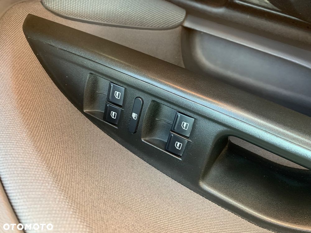 Seat Altea XL XL1.6 Reference - 19