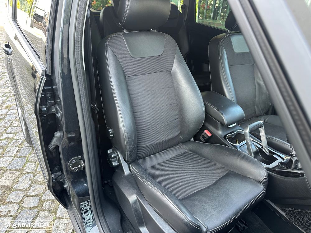 Ford S-Max 2.0 TDCi Titanium 7L - 27