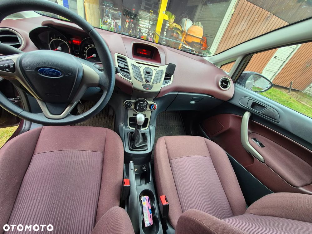 Ford Fiesta 1.6 TDCi Titanium - 13