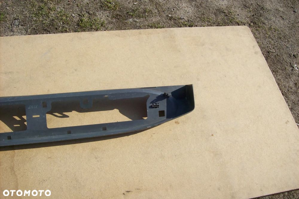 PRÓG STOPIEŃ PRAWY TOYOTA LAND CRUISER 120 - 7