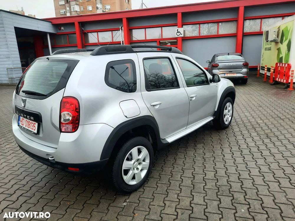 Dacia Duster 1.6 16V 105 4x2 Celebration - 4