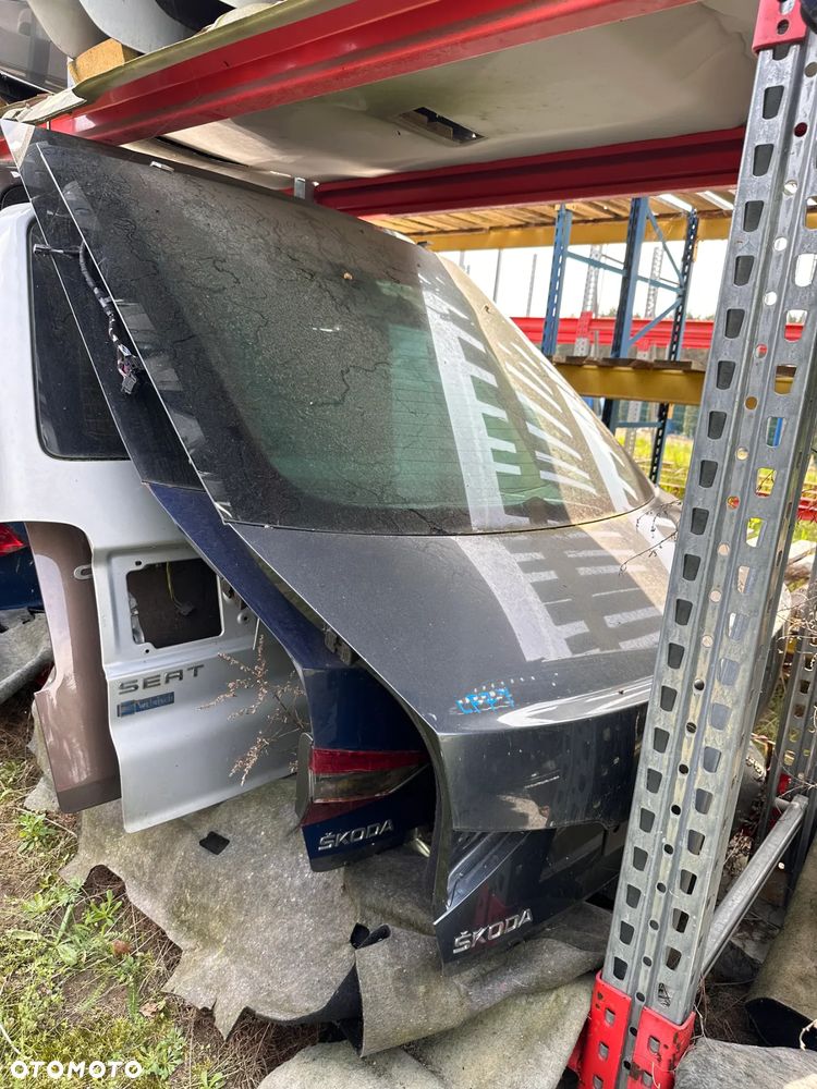 Klapa bagażnika tylna Skoda Superb III 3 HB - 1