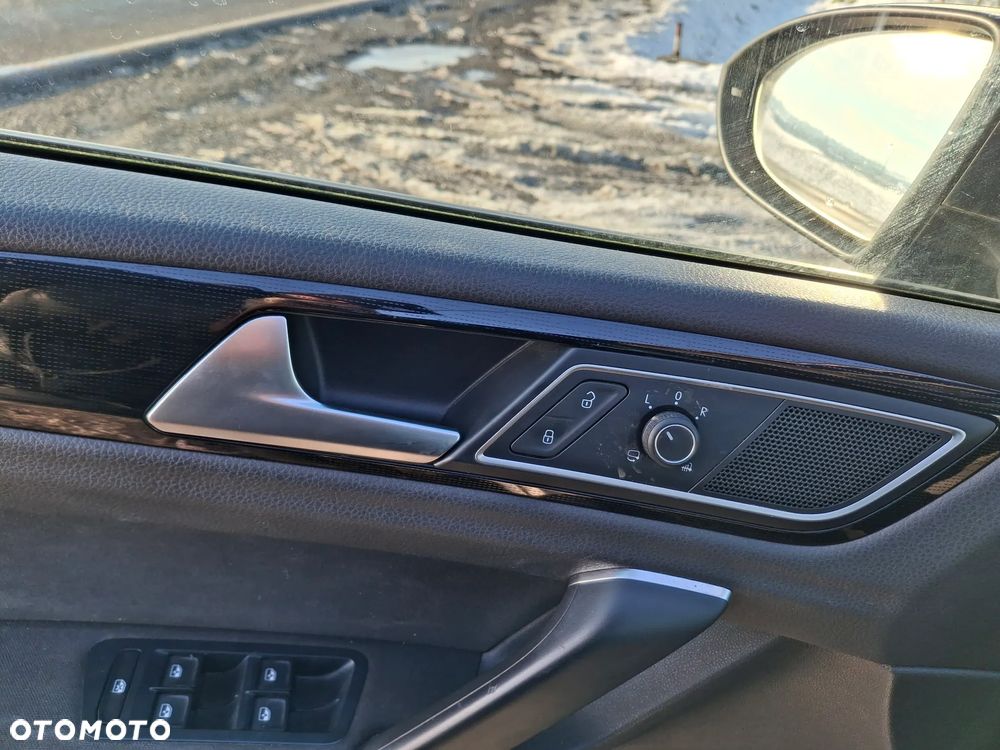 Volkswagen Golf Sportsvan - 14