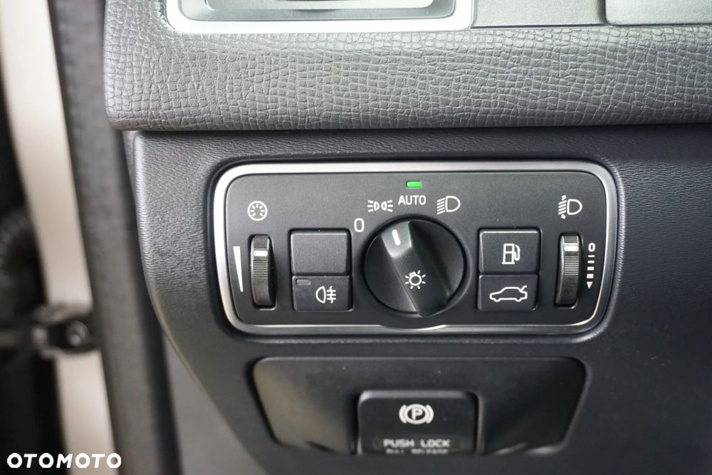 Volvo XC 60 D3 Edition Pro - 33