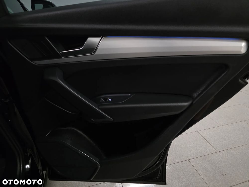 Audi Q5 40 TDI quattro S tronic S line - 25