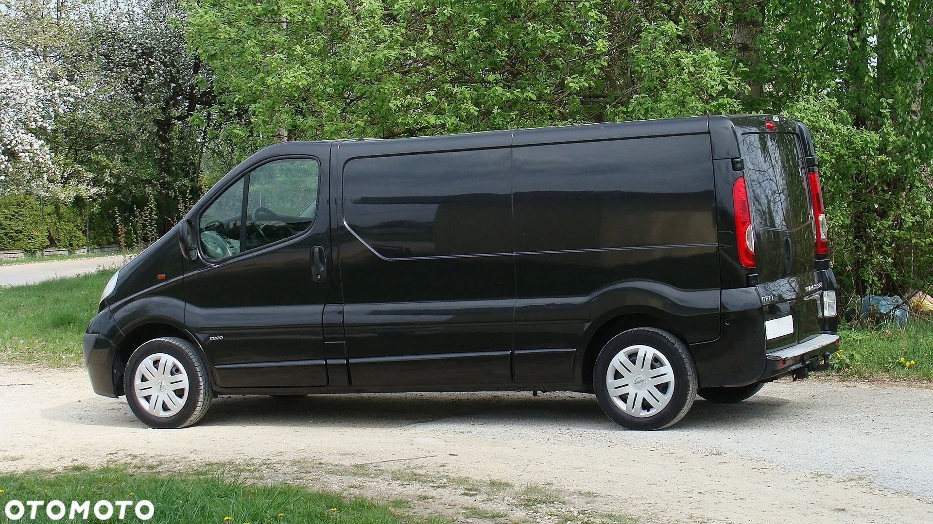 Opel VIVARO 2.5 150KM * LONG * KLIMA * ZADBANY ! POLECAM ! - 8