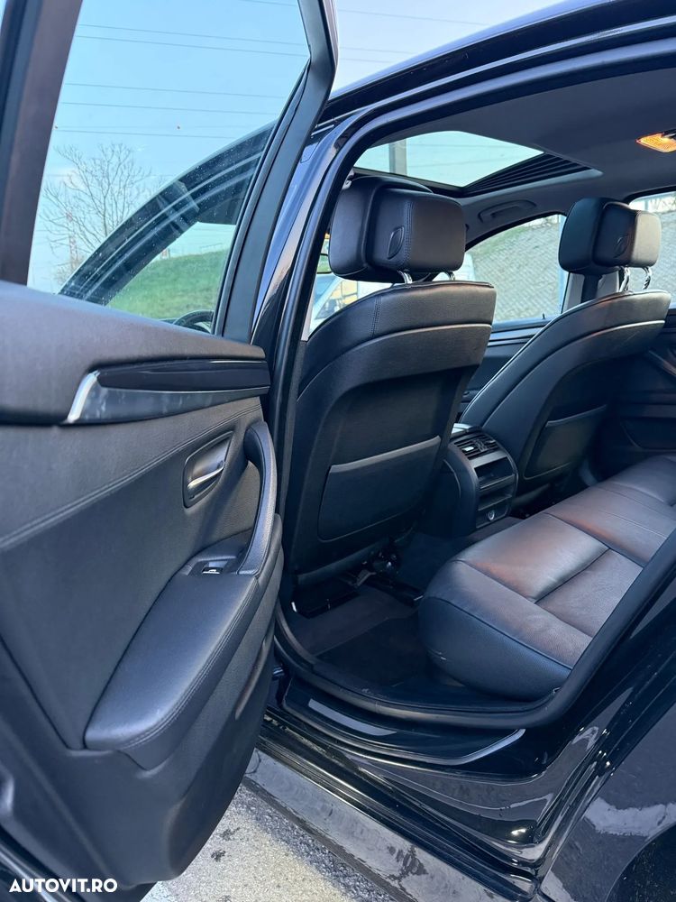 BMW Seria 5 520d Aut. - 17