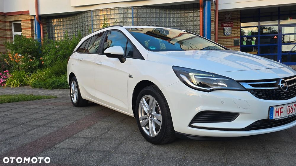 Opel Astra - 35