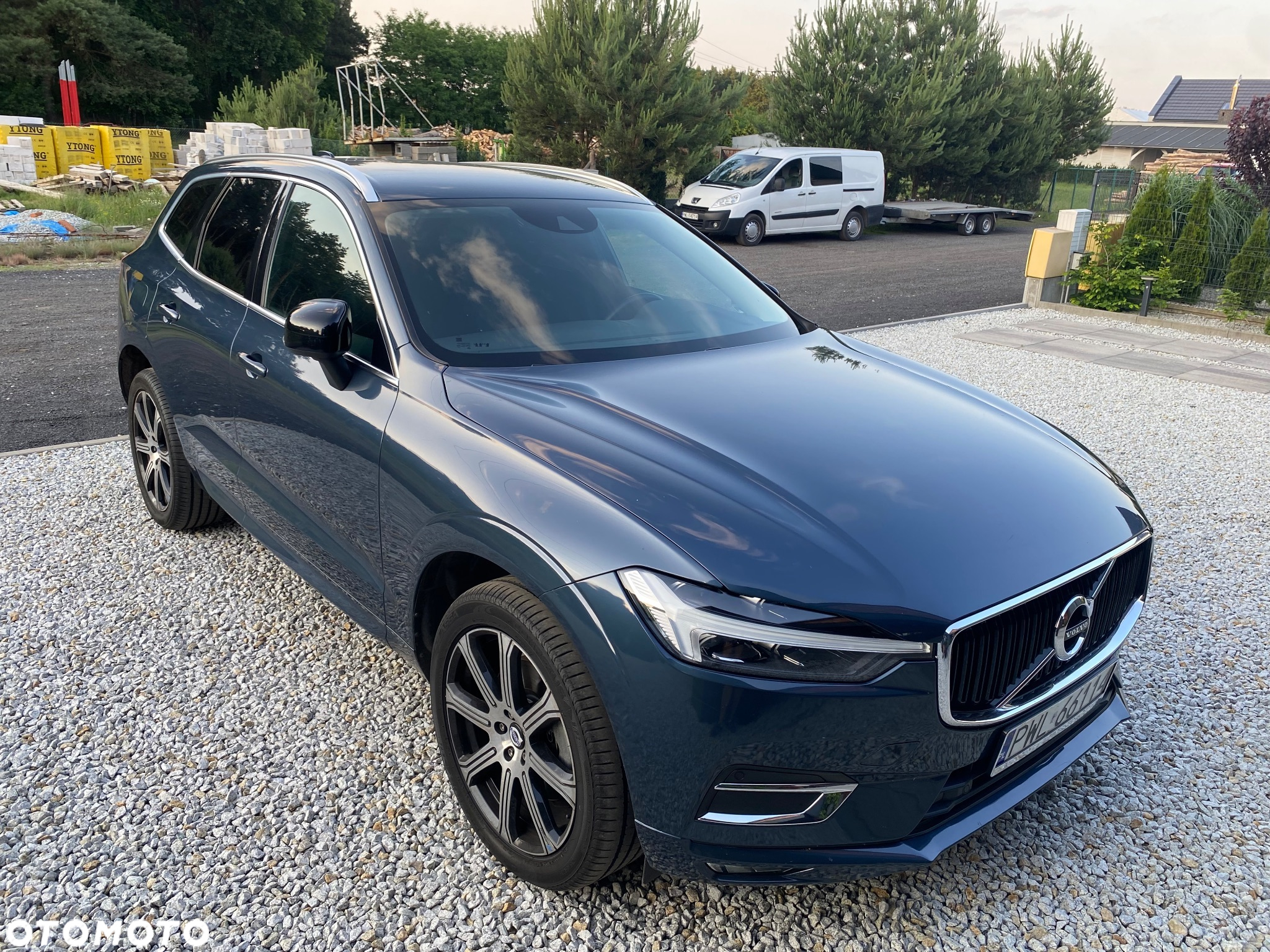 Volvo XC 60 B4 B Momentum - 3