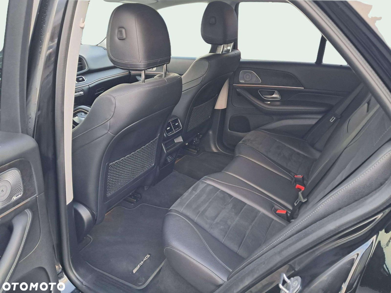 Mercedes-Benz GLE - 12