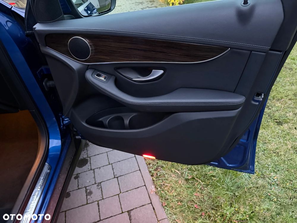 Mercedes-Benz GLC 220 d 4-Matic - 28