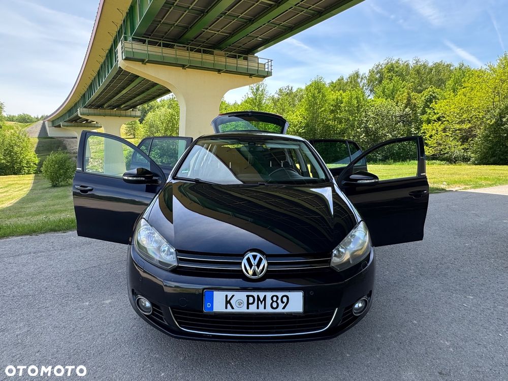 Volkswagen Golf - 24