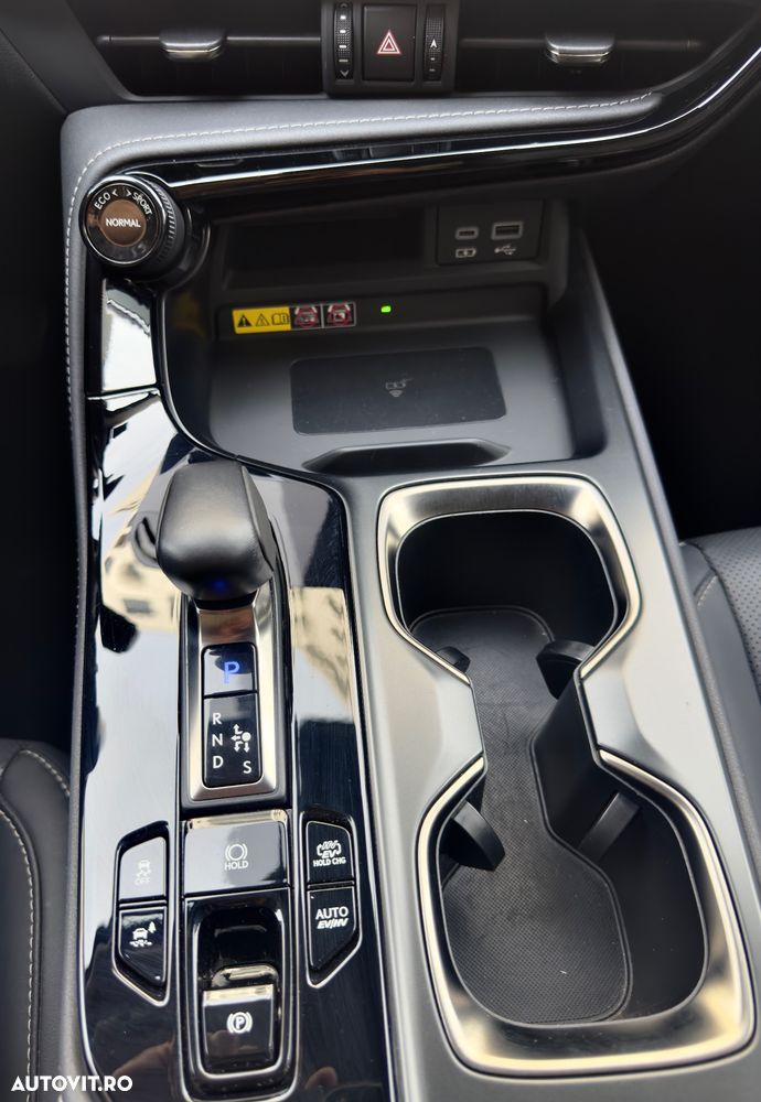 Lexus Seria NX 450h+ E-FOUR Luxury-Paket - 15
