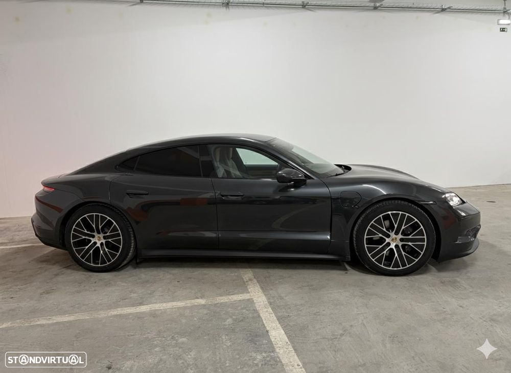 Porsche Taycan Standard - 3