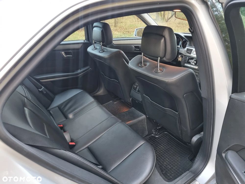 Mercedes-Benz Klasa E 200 CDI 7G-TRONIC Elegance - 14