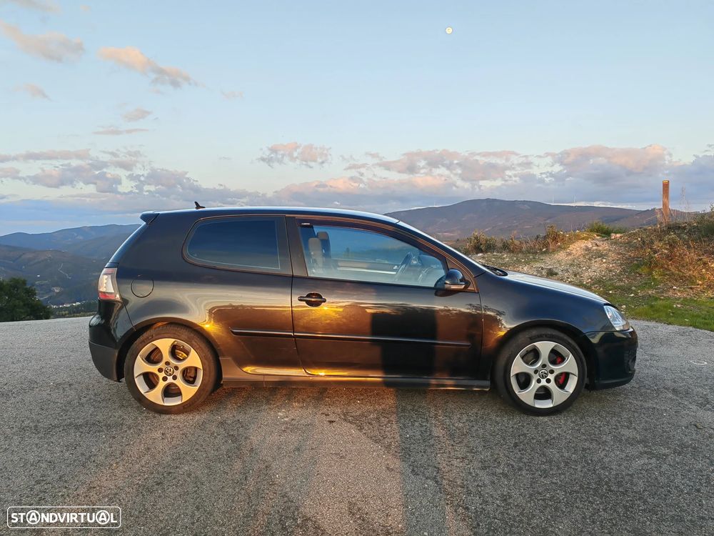 VW Golf 2.0 GTi - 24