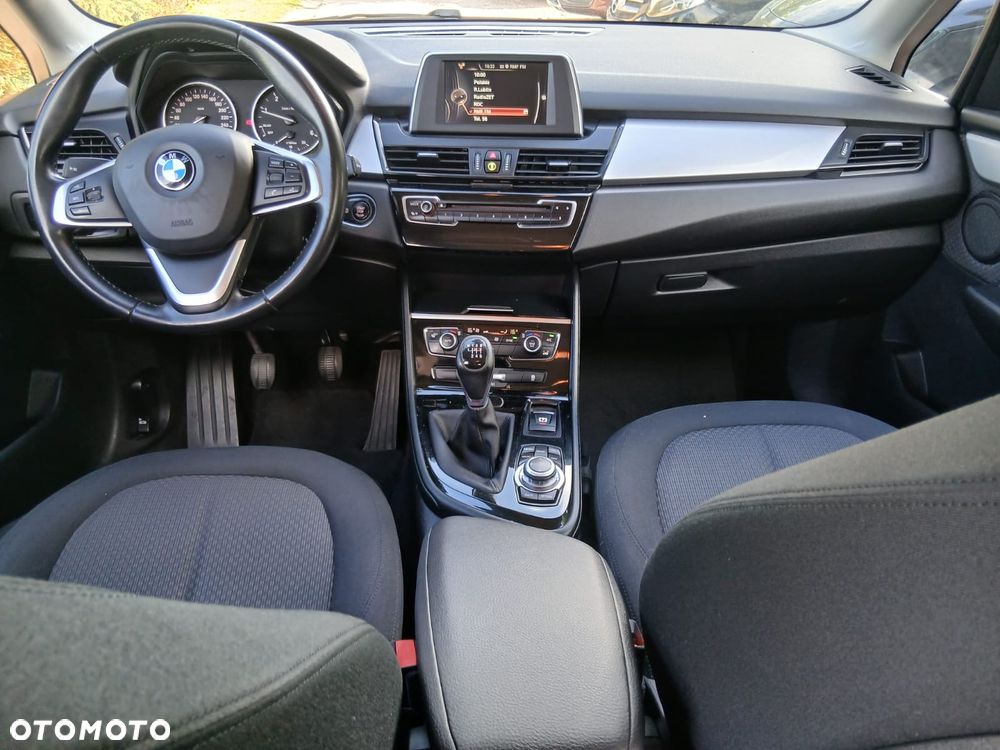 BMW Seria 2 218d xDrive Luxury Line - 25