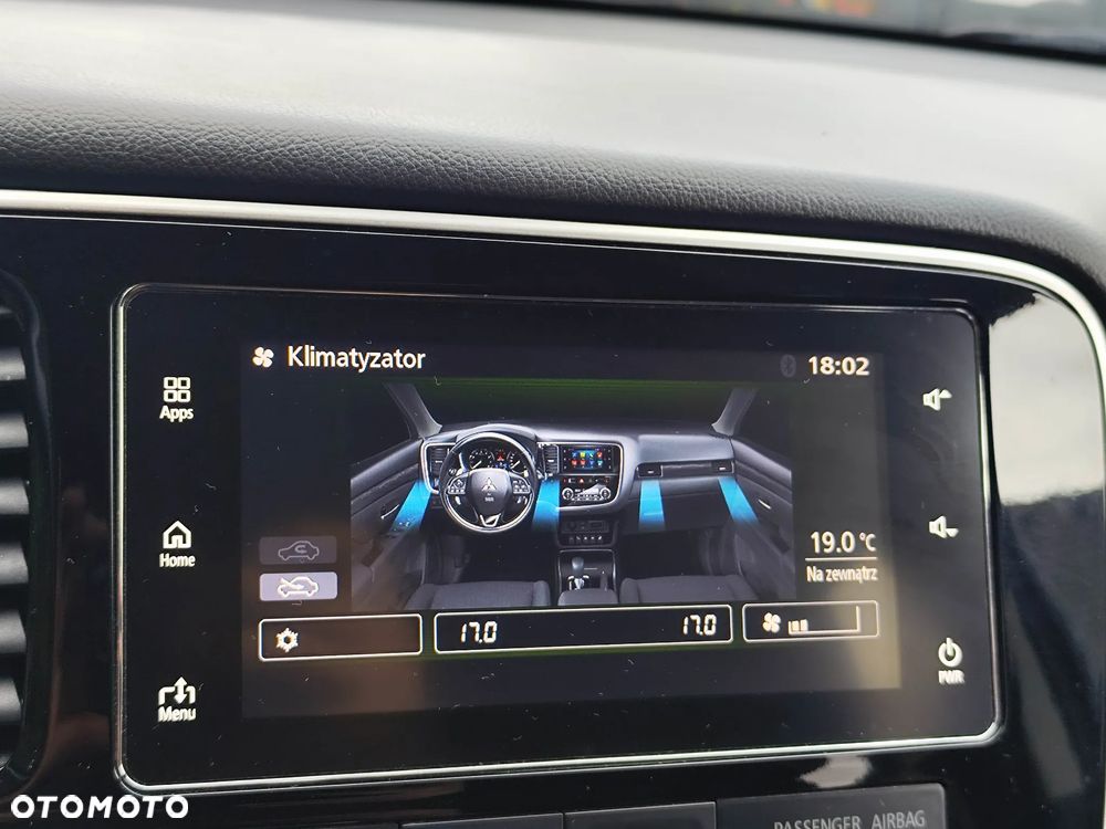 Mitsubishi Outlander 2.0 2WD Inform - 16