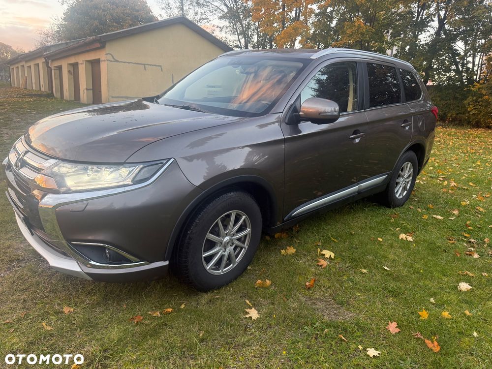 Mitsubishi Outlander 2.2 DID Instyle Navi 4WD - 4
