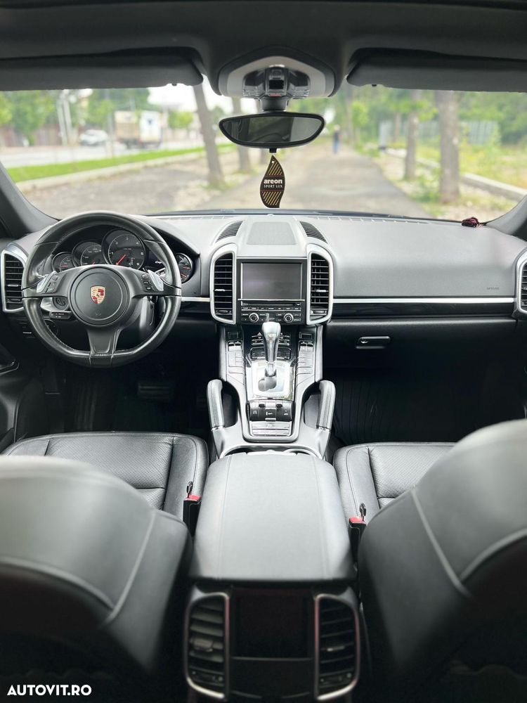 Porsche Cayenne 3.0TD TipTronic - 9