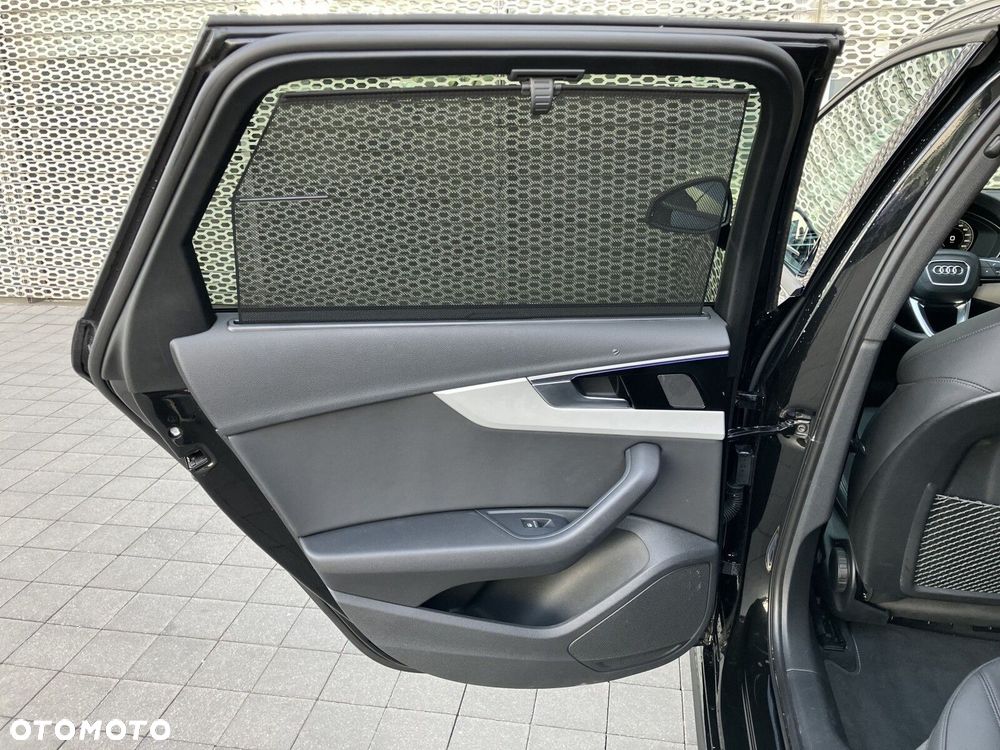 Audi A4 Avant - 32