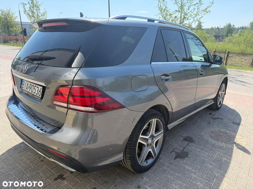 Mercedes-Benz GLE 350 d 4-Matic - 2