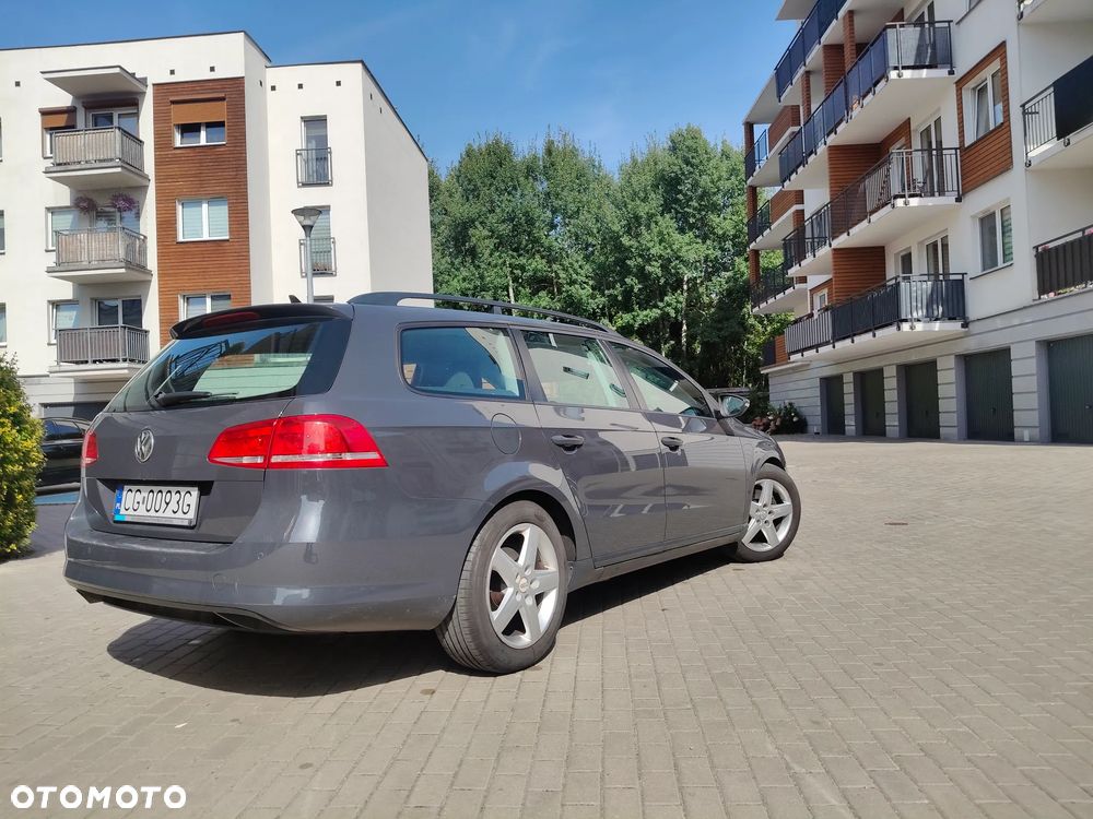 Volkswagen Passat - 5