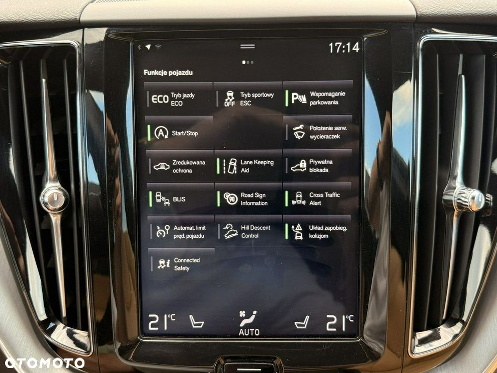 Volvo XC 60 D4 AWD Momentum - 32