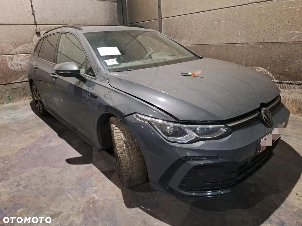 Volkswagen Golf 1.5 eTSI OPF DSG R-Line - 2