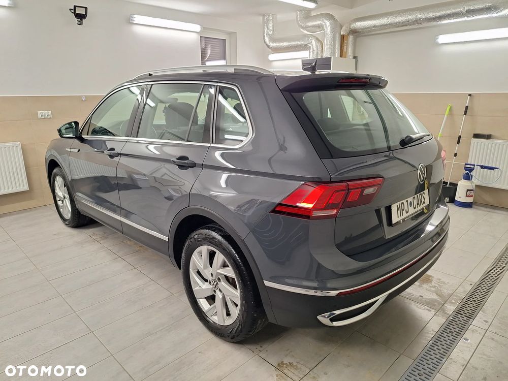 Volkswagen Tiguan 2.0 TDI SCR 4MotION DSG Elegance - 10
