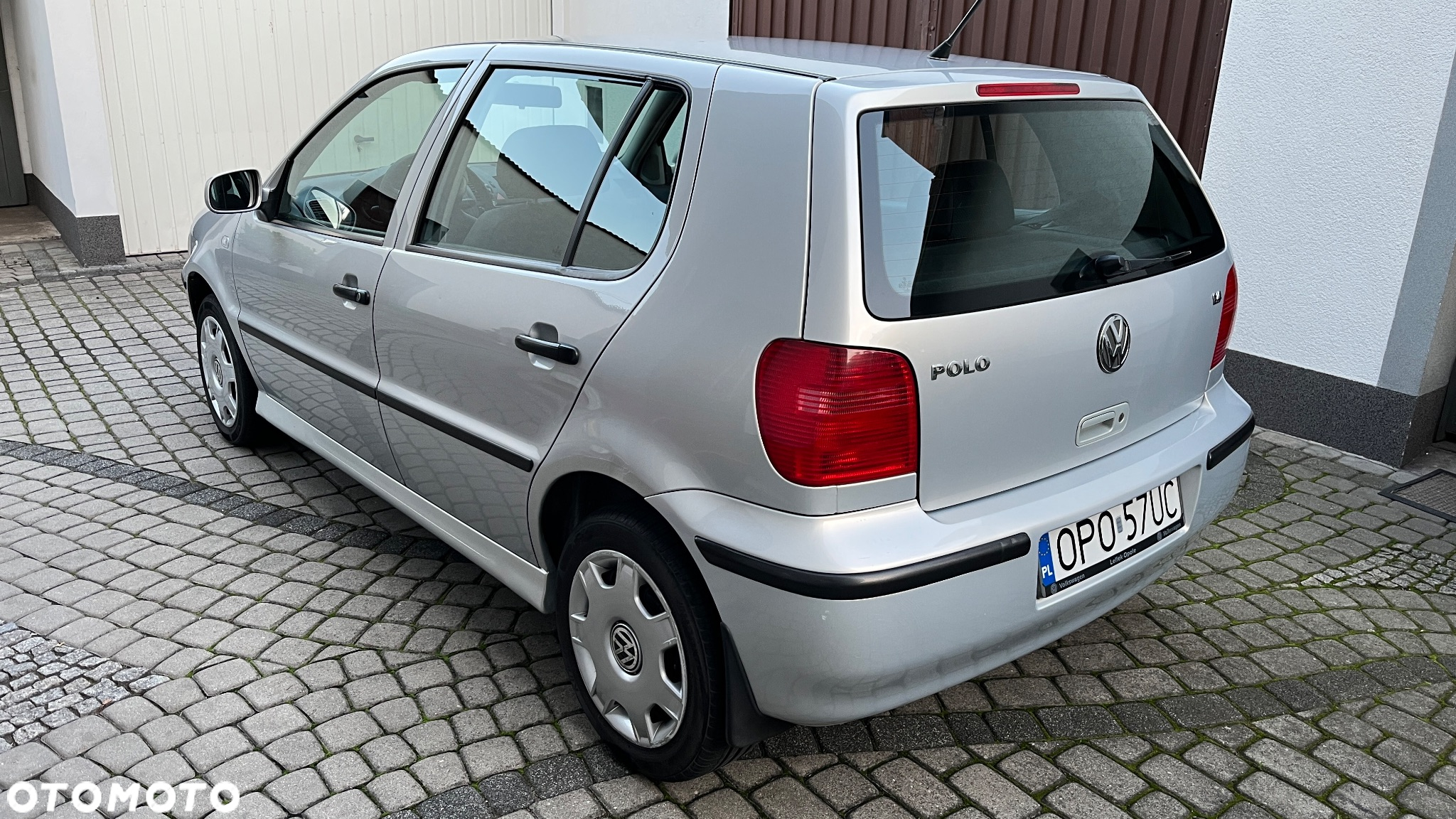 Volkswagen Polo 1.4 16V Basis - 4