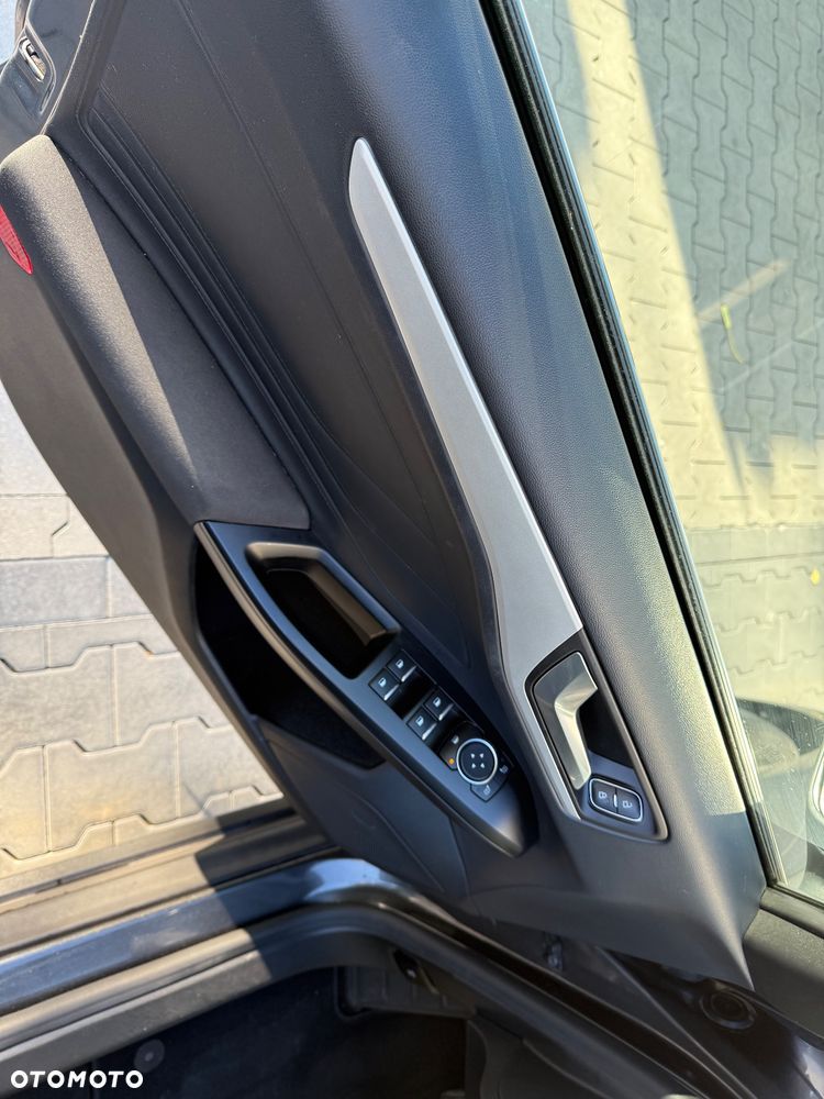 Ford Focus 1.5 EcoBlue Connected - 23