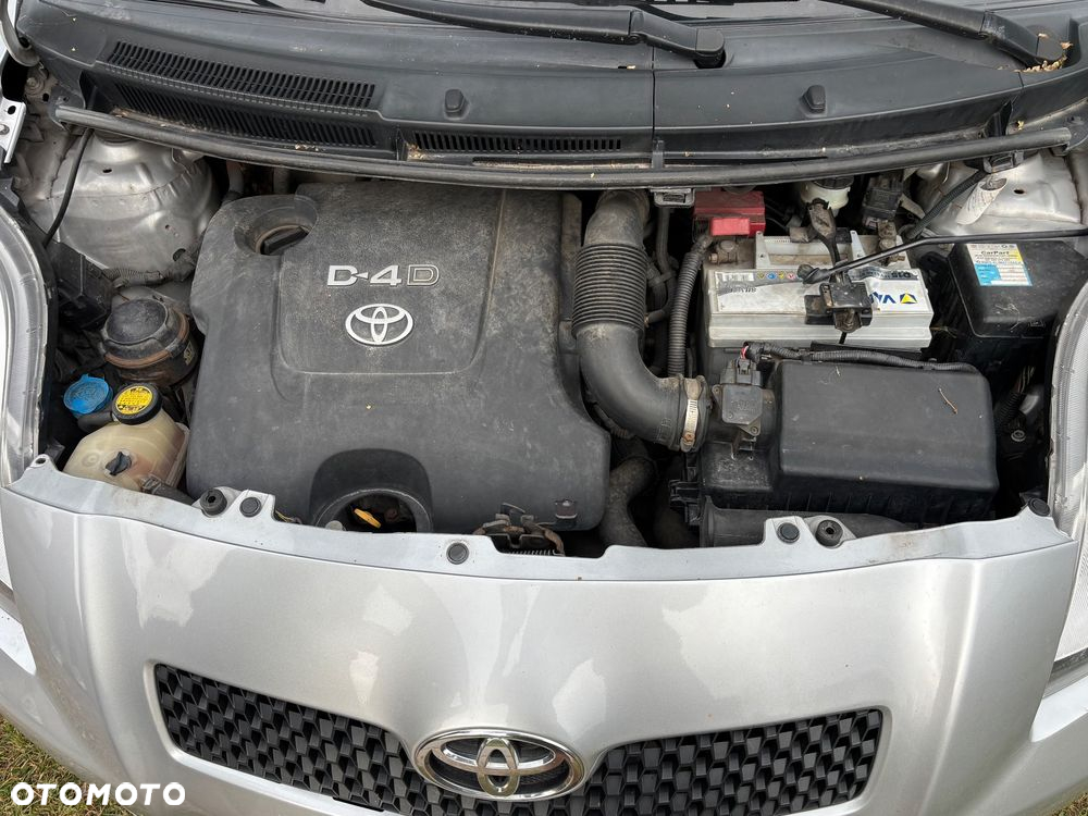 Toyota Yaris 1.4 D-4D Luna A/C - 12
