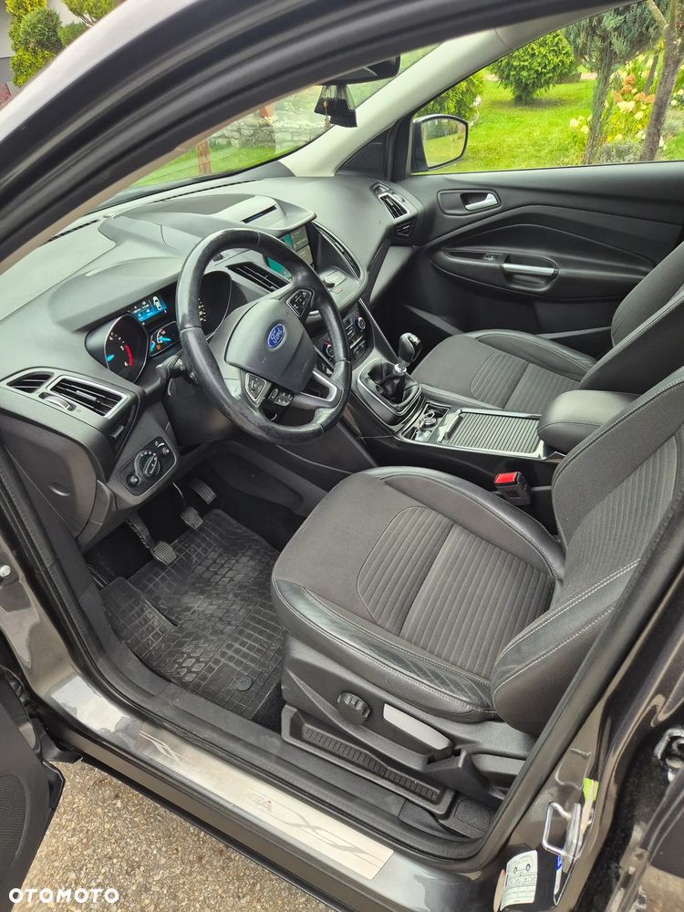 Ford Kuga 2.0 TDCi AWD Titanium - 22