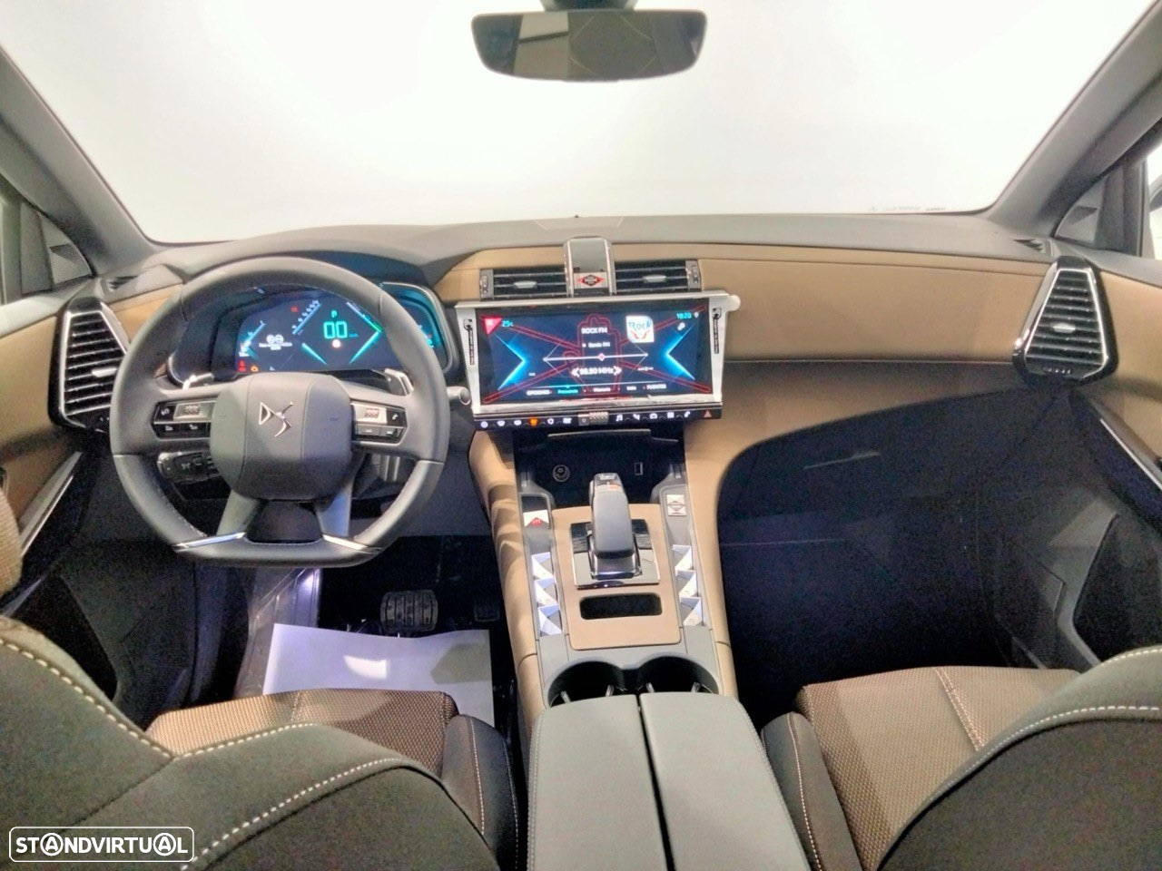 DS DS7 Crossback - 10