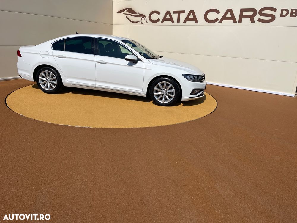 Volkswagen Passat - 18