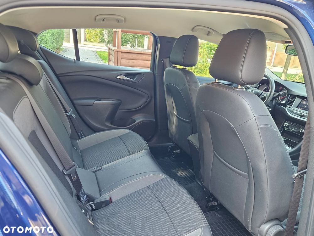 Opel Astra 1.2 T S&S - 11