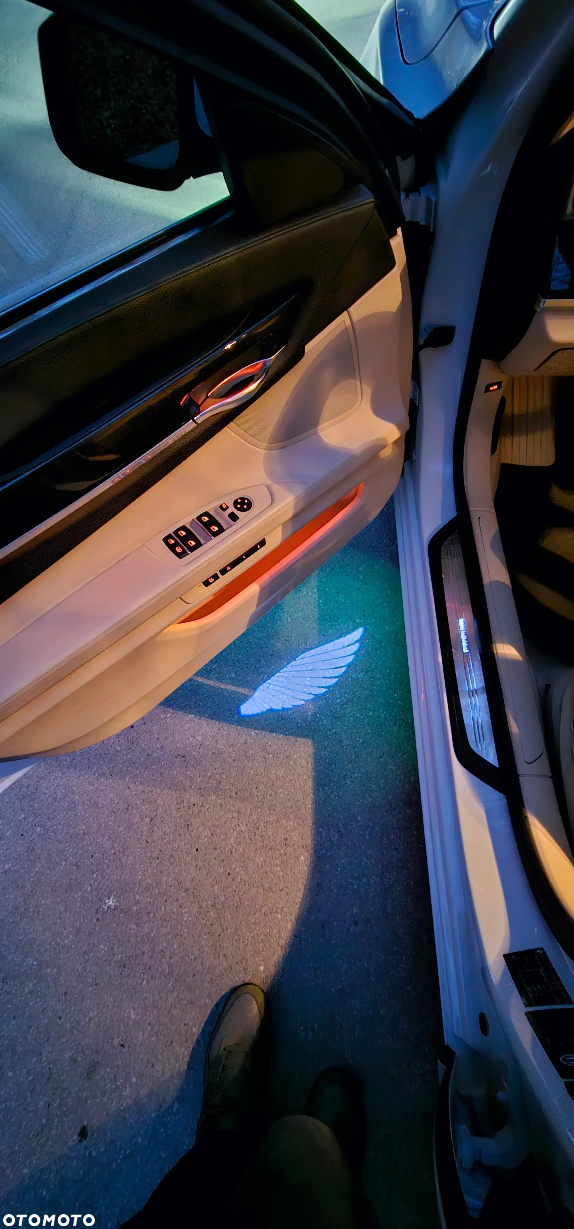 BMW Seria 7 740i - 13