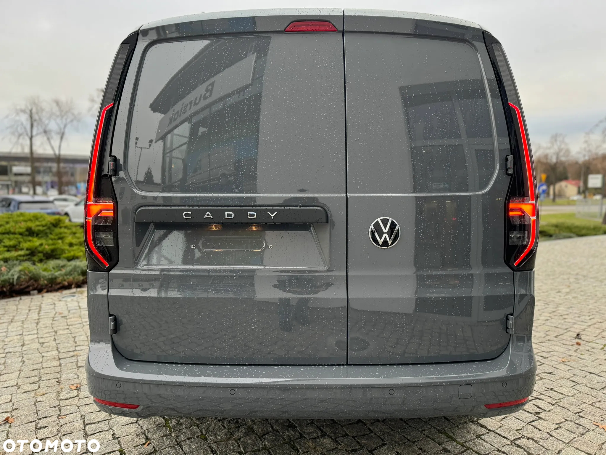Volkswagen Caddy Maxi Cargo - 8