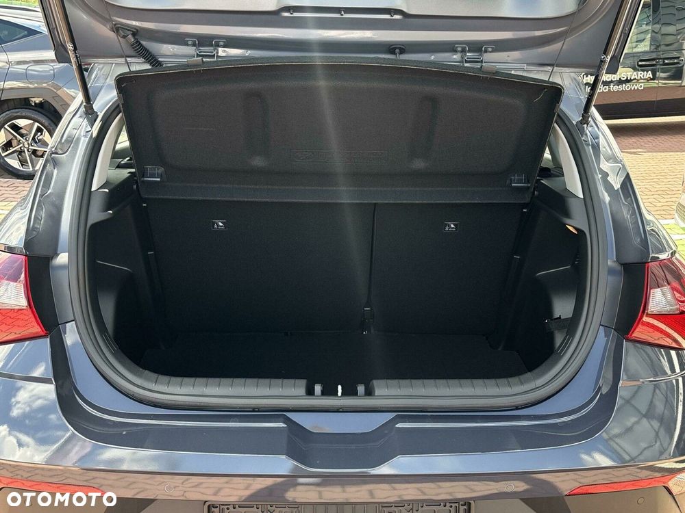 Hyundai i20 1.2 Modern - 17