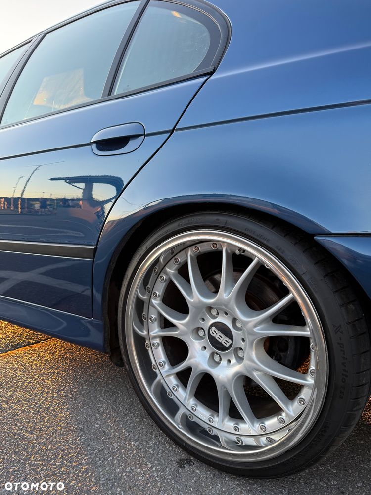 BMW Seria 5 525i - 7